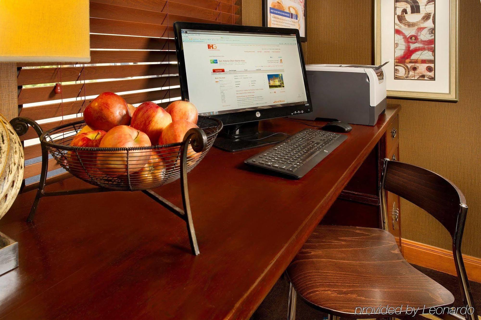 Holiday Inn Express & Suites San Antonio - Downtown Market Area By Ihg Exterior foto